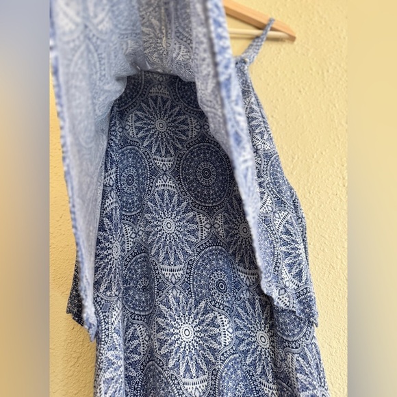 Torrid | Medallion Print Embellished High Neck Jersey Maxi Dress - Size 1 (1X) - Picture 5 of 8